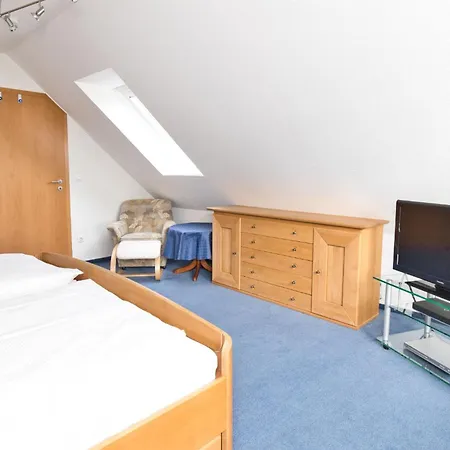 Aquaris, 10 Apartament